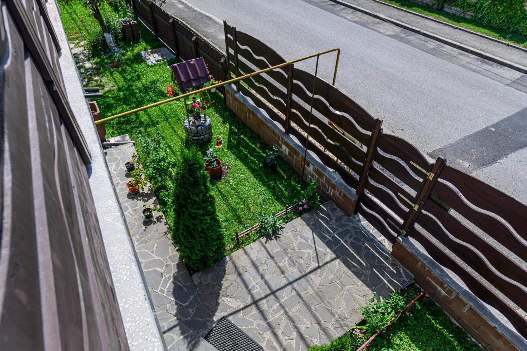 Hotel Casa Ramino Buşteni Exterior foto